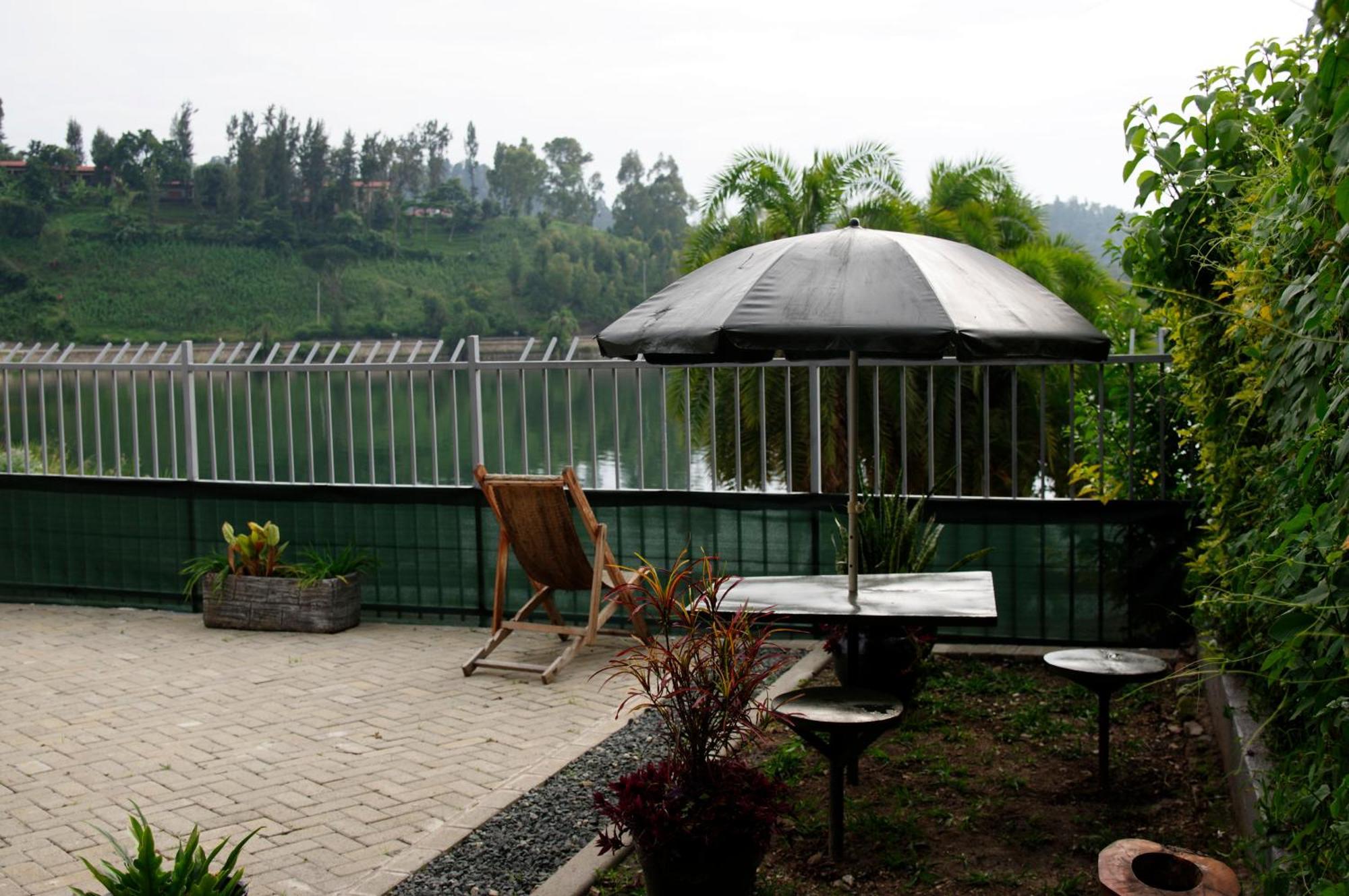 Spa Shallum Kibuye Exterior foto